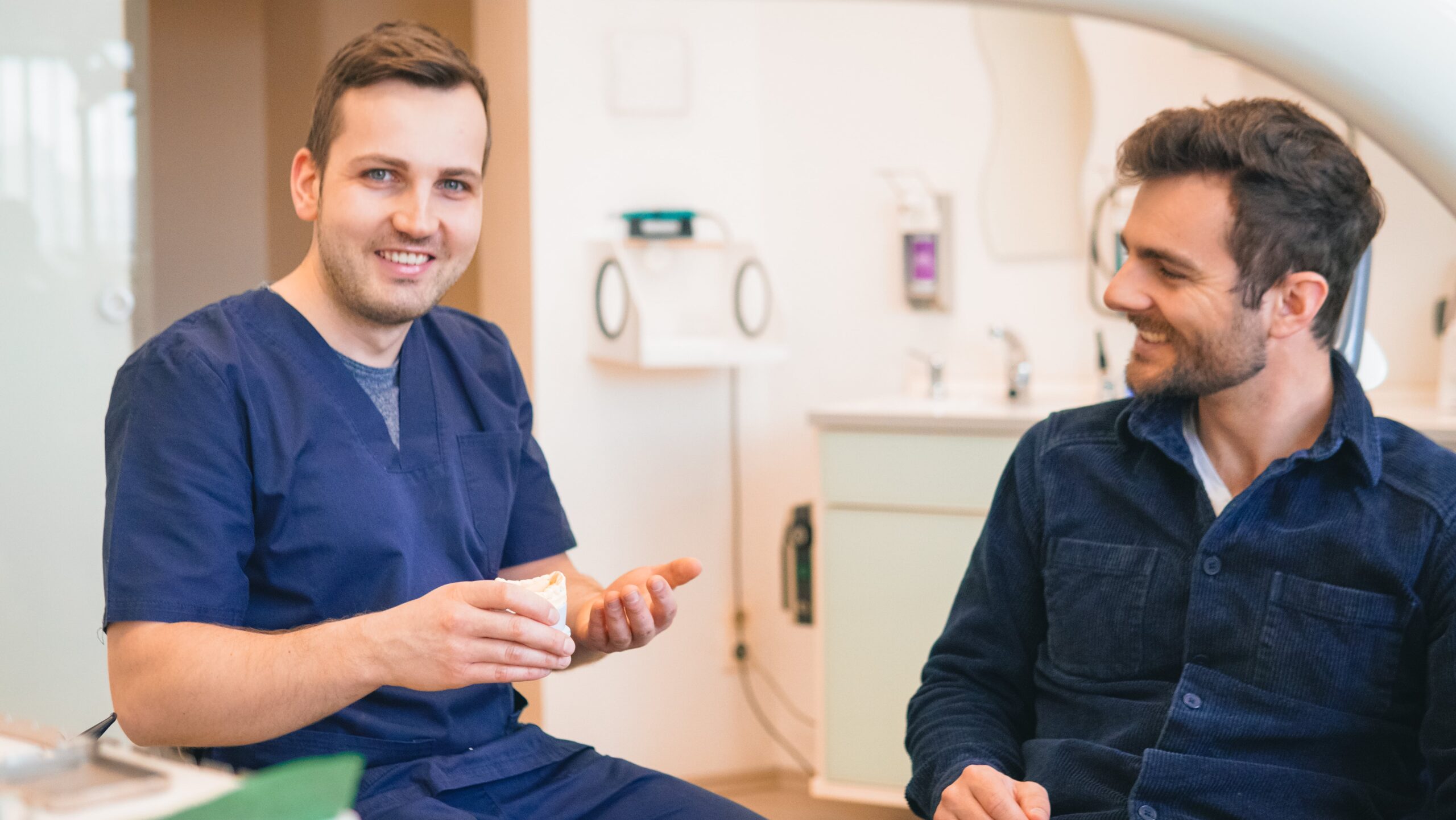 Treatment dental crown frankfurt